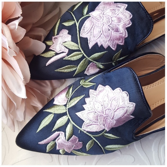 Chase & Chloe Shoes - HP Embroidered Satin Mules